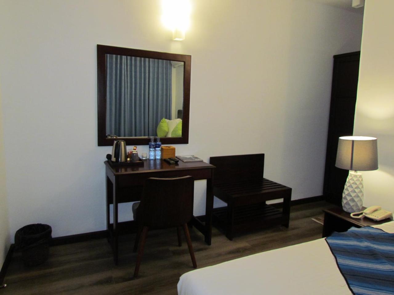 KMC Villa Dehiwala-Mount Lavinia Eksteriør billede