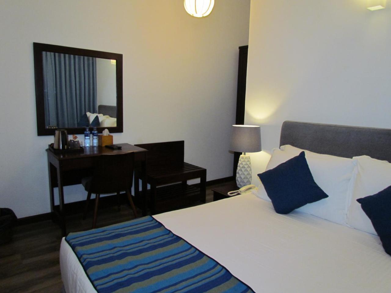 KMC Villa Dehiwala-Mount Lavinia Eksteriør billede