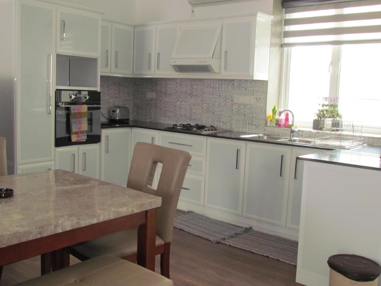 KMC Villa Dehiwala-Mount Lavinia Eksteriør billede